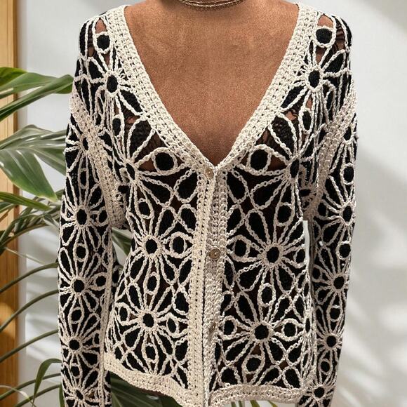 Black and cream boho crochet sweater - Picture 2 of 6
